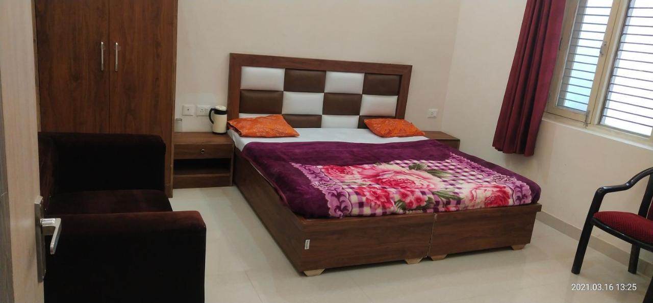 Hotel Kcr Agra (Uttar Pradesh) Dış mekan fotoğraf