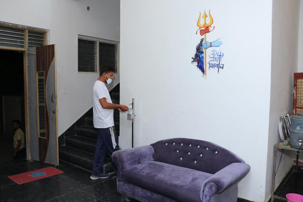 Hotel Kcr Agra (Uttar Pradesh) Dış mekan fotoğraf