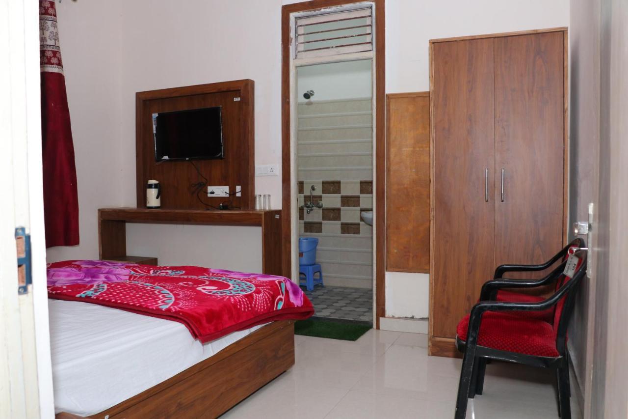 Hotel Kcr Agra (Uttar Pradesh) Dış mekan fotoğraf